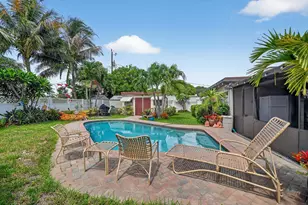 133 Greenbrier Dr, Palm Springs, FL 33461 - Photo 36