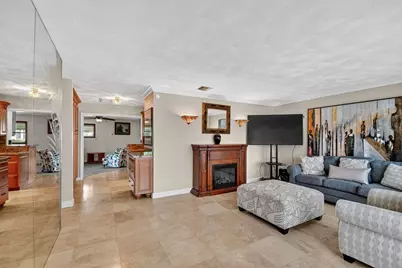 133 Greenbrier Drive, Palm Springs, FL 33461 - Photo 6