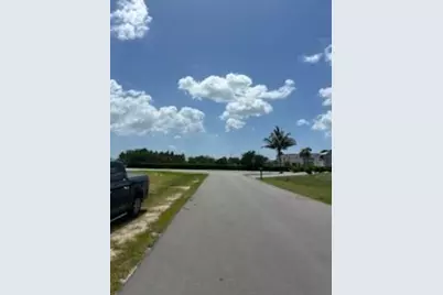 824 NE 23rd Terrace, Cape Coral, FL 33909 - Photo 24