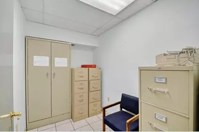 3865 10th Avenue N, Palm Springs, FL 33461 - Photo 14