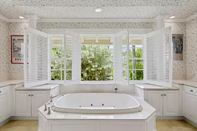 6 Via Vizcaya, Palm Beach, FL 33480 - Photo 42
