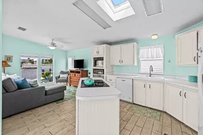 207 Mallard Drive #U, Briny Breezes, FL 33435 - Photo 4