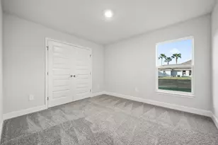 372 SW Feldman Ave, Port Saint Lucie, FL 34953 - Photo 20