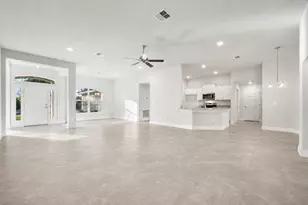 372 SW Feldman Ave, Port Saint Lucie, FL 34953 - Photo 2