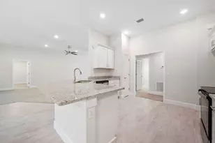 5801 NW Dana Cir, Port Saint Lucie, FL 34986 - Photo 6