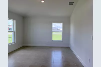 5801 NW Dana Circle, Port Saint Lucie, FL 34986 - Photo 6