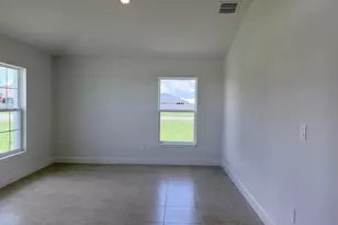 5801 NW Dana Cir, Port Saint Lucie, FL 34986 - Photo 6