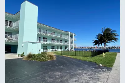 219 Lakeview 102 Avenue #102, Lantana, FL 33462 - Photo 2