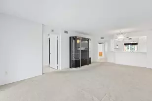 7450 Trent Dr, Tamarac, FL 33321 - Photo 6