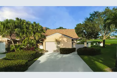 533 Prestwick Circle, Palm Beach Gardens, FL 33418 - Photo 2