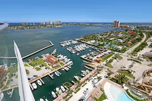 220 Lake Shore Dr, Lake Park, FL 33403 - Photo 30