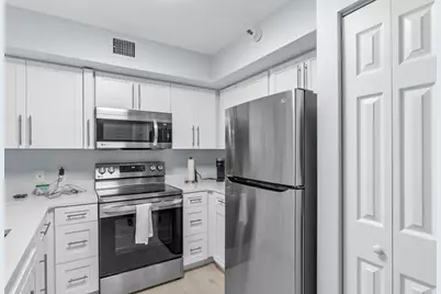 140 Yacht Club 107 Way #107, Hypoluxo, FL 33462 - Photo 8