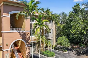6511 Emerald Dunes Dr, West Palm Beach, FL 33411 - Photo 2