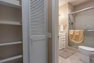 8666 Bella Vista Dr, Boca Raton, FL 33433 - Photo 12