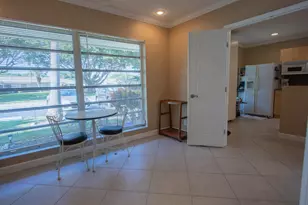 8666 Bella Vista Dr, Boca Raton, FL 33433 - Photo 4