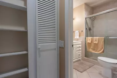8666 Bella Vista Drive #111, Boca Raton, FL 33433 - Photo 12