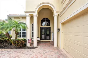 8809 Champions Way, Port Saint Lucie, FL 34986 - Photo 6