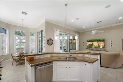 8809 Champions Way, Port Saint Lucie, FL 34986 - Photo 14