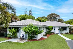 1680 NE 34th Ln, Oakland Park, FL 33334 - Photo 2