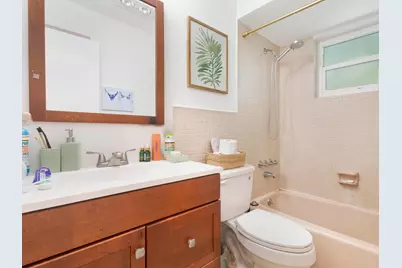 1680 NE 34th Lane, Oakland Park, FL 33334 - Photo 14