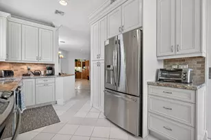 120 Legendary Cir, Palm Beach Gardens, FL 33418 - Photo 14