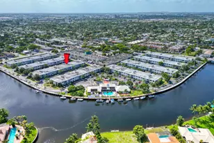 130 Cypress Club Dr, Pompano Beach, FL 33060 - Photo 2