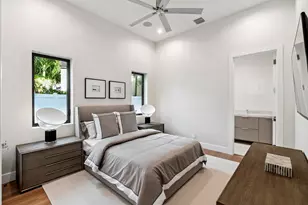 354 NE 4th St, Boca Raton, FL 33432 - Photo 22