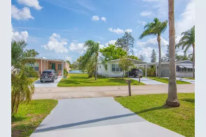 212 W Caribbean, Port Saint Lucie, FL 34952 - Photo 6