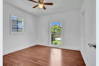 717 N E Street, Lake Worth Beach, FL 33460 - Photo 14