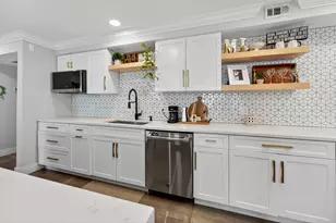 5440 N Ocean Dr, Singer Island, FL 33404 - Photo 4
