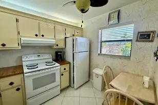 7214 Golf Colony Ct, Lake Worth, FL 33467 - Photo 8