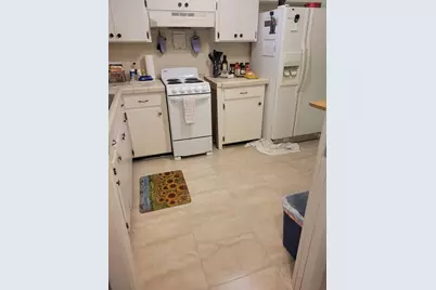 2302 Sunrise Boulevard #201, Fort Pierce, FL 34982 - Photo 10