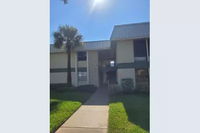 2302 Sunrise Boulevard #201, Fort Pierce, FL 34982 - Photo 4
