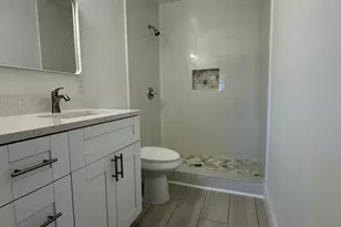 2638 E Gately Dr E, West Palm Beach, FL 33415 - Photo 8