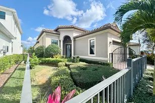 320 SE Fascino Cir, Port Saint Lucie, FL 34984 - Photo 1