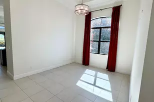 320 SE Fascino Cir, Port Saint Lucie, FL 34984 - Photo 4