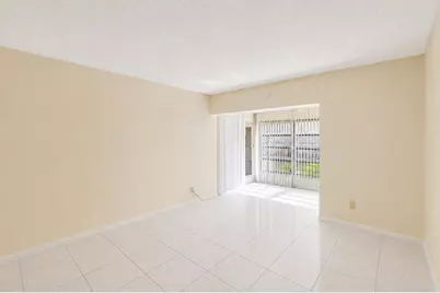 3090 NW 46th Avenue #105c, Lauderdale Lakes, FL 33313 - Photo 12