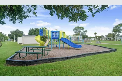 1455 90th Avenue #266, Vero Beach, FL 32966 - Photo 4