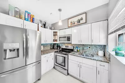 808 41st Street, West Palm Beach, FL 33407 - Photo 8