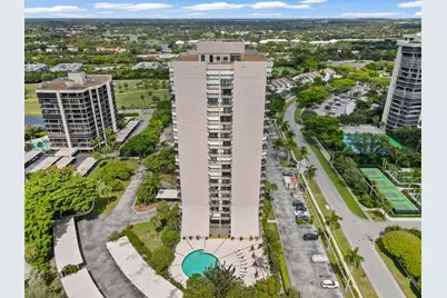 2425 Presidential Way #1006, West Palm Beach, FL 33401 - Photo 10