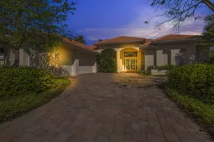 66 St James Dr, Palm Beach Gardens, FL 33418 - Photo 20