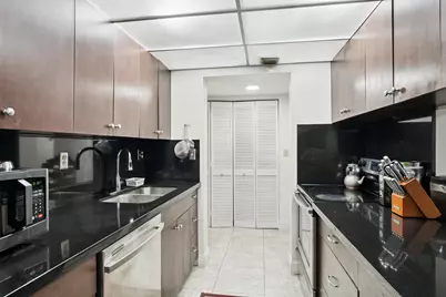 1891 N 61st Avenue #B206, Hollywood, FL 33024 - Photo 1