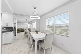 4013 Yarmouth A, Boca Raton, FL 33434 - Photo 4