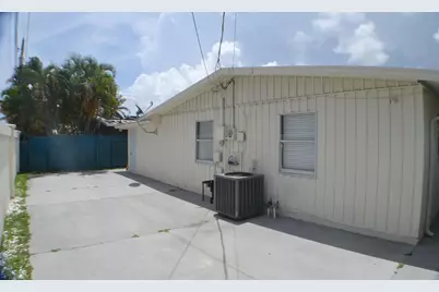 377 NW Nw 49th Street Street, Fort Lauderdale, FL 33309 - Photo 4
