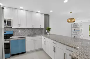 9880 Marina Blvd, Boca Raton, FL 33428 - Photo 10