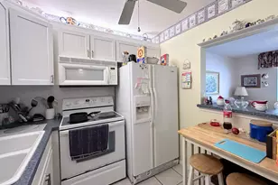 340 Horizons W, Boynton Beach, FL 33435 - Photo 8