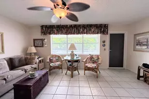 340 Horizons W, Boynton Beach, FL 33435 - Photo 2