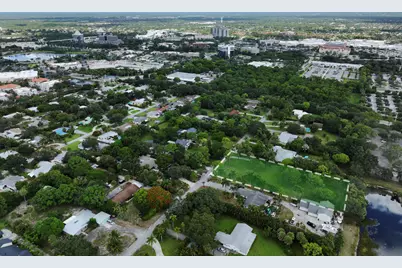 11144 Monet Woods Road, Palm Beach Gardens, FL 33410 - Photo 1