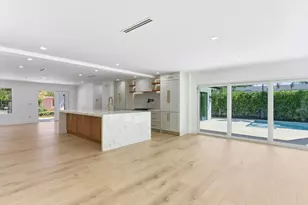 210 Gregory Rd, West Palm Beach, FL 33405 - Photo 12