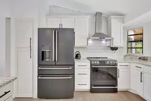 1915 New Haven Ave, Wellington, FL 33414 - Photo 22